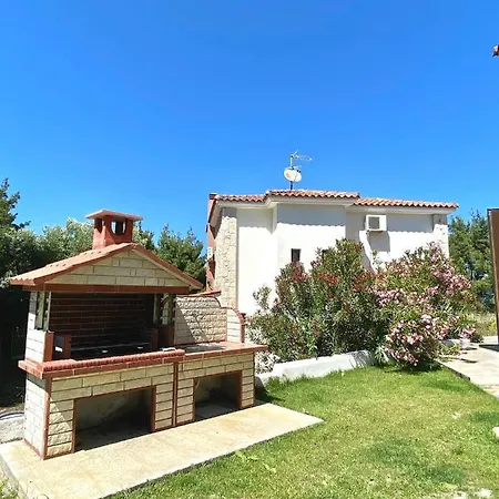 Earthy Boutique Luxurious House -marble Luxury House *
